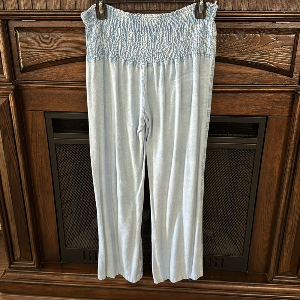Soft Wide Leg Pull On Pants